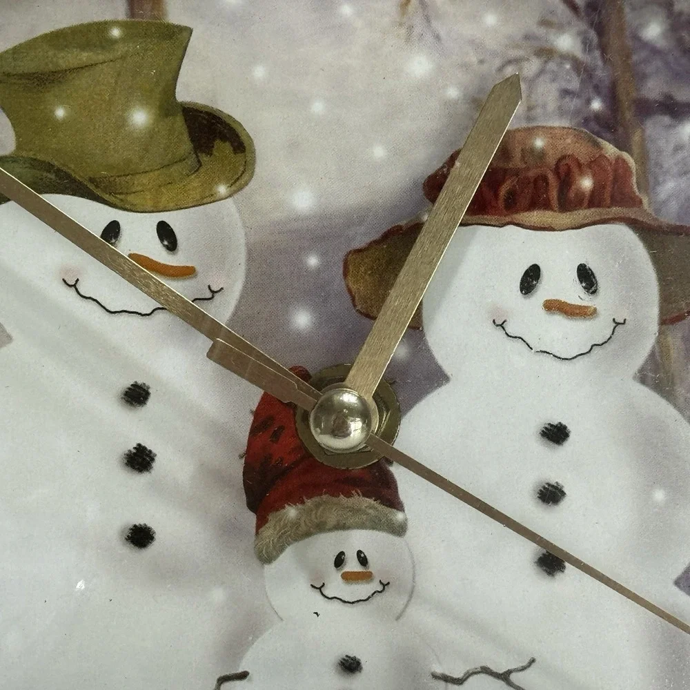Mark Feldstein Snow Family Musical Christmas Carol Clock 12 Songs Dark Sensor